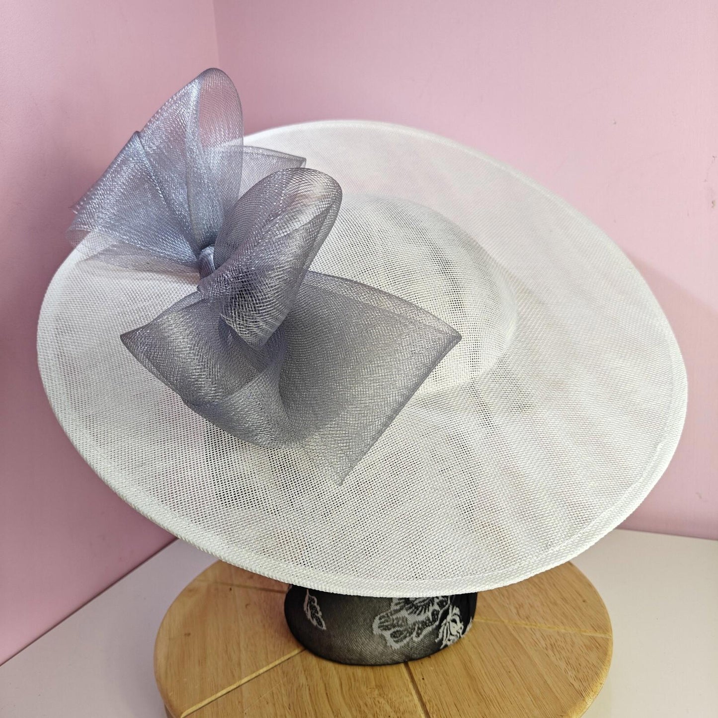 white grey large fascinator wedding hat Kentucky Derby Royal Ascot bow