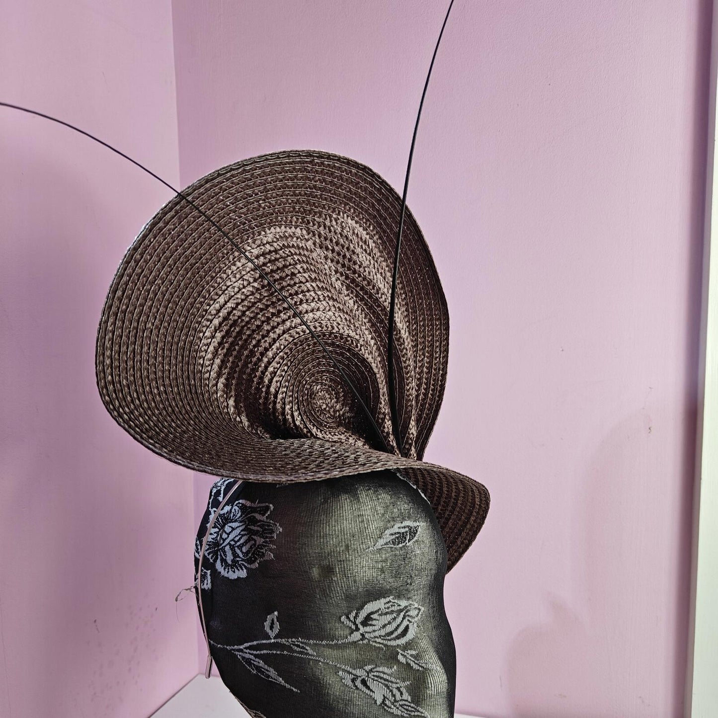 dark brown black large straw fascinator wedding hat Kentucky Derby Royal Ascot