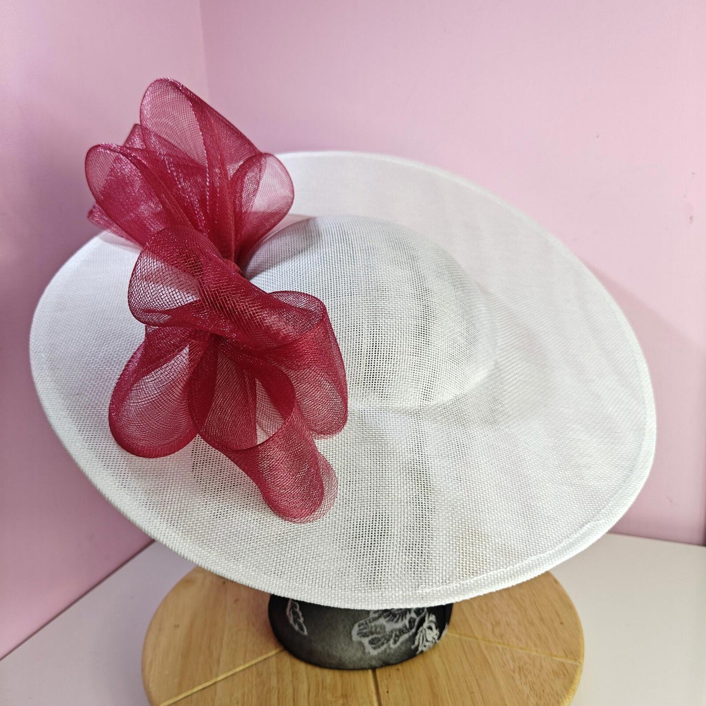 white red large fascinator wedding hat Kentucky Derby Royal Ascot bow