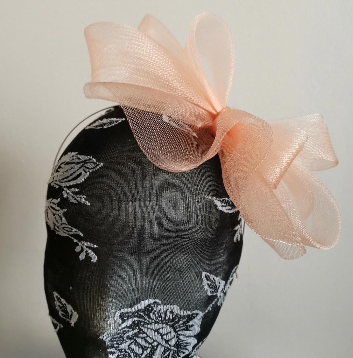 Peach nude coral salmon fascinator millinery burlesque wedding hat hair piece