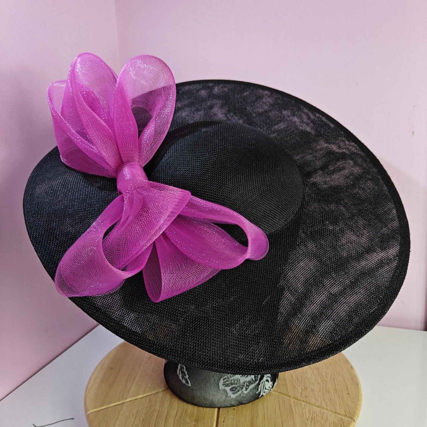 black pink large fascinator wedding hat Kentucky Derby Royal Ascot bow