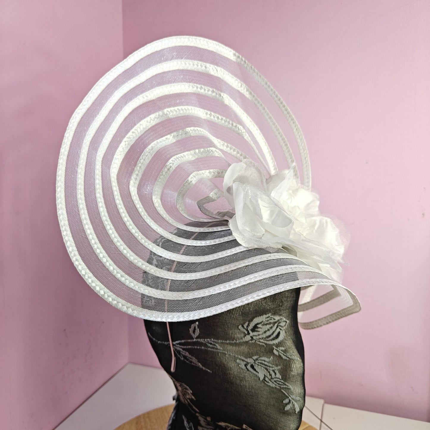 white flower fascinator millinery wedding hat Kentucky Derby Royal Ascot