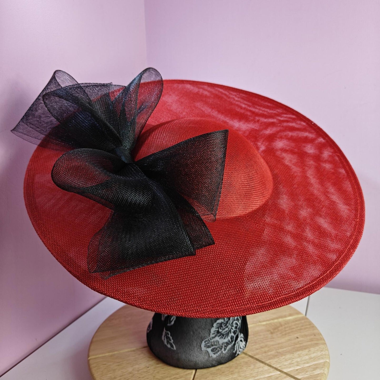 red black large fascinator wedding hat Kentucky Derby Royal Ascot bow