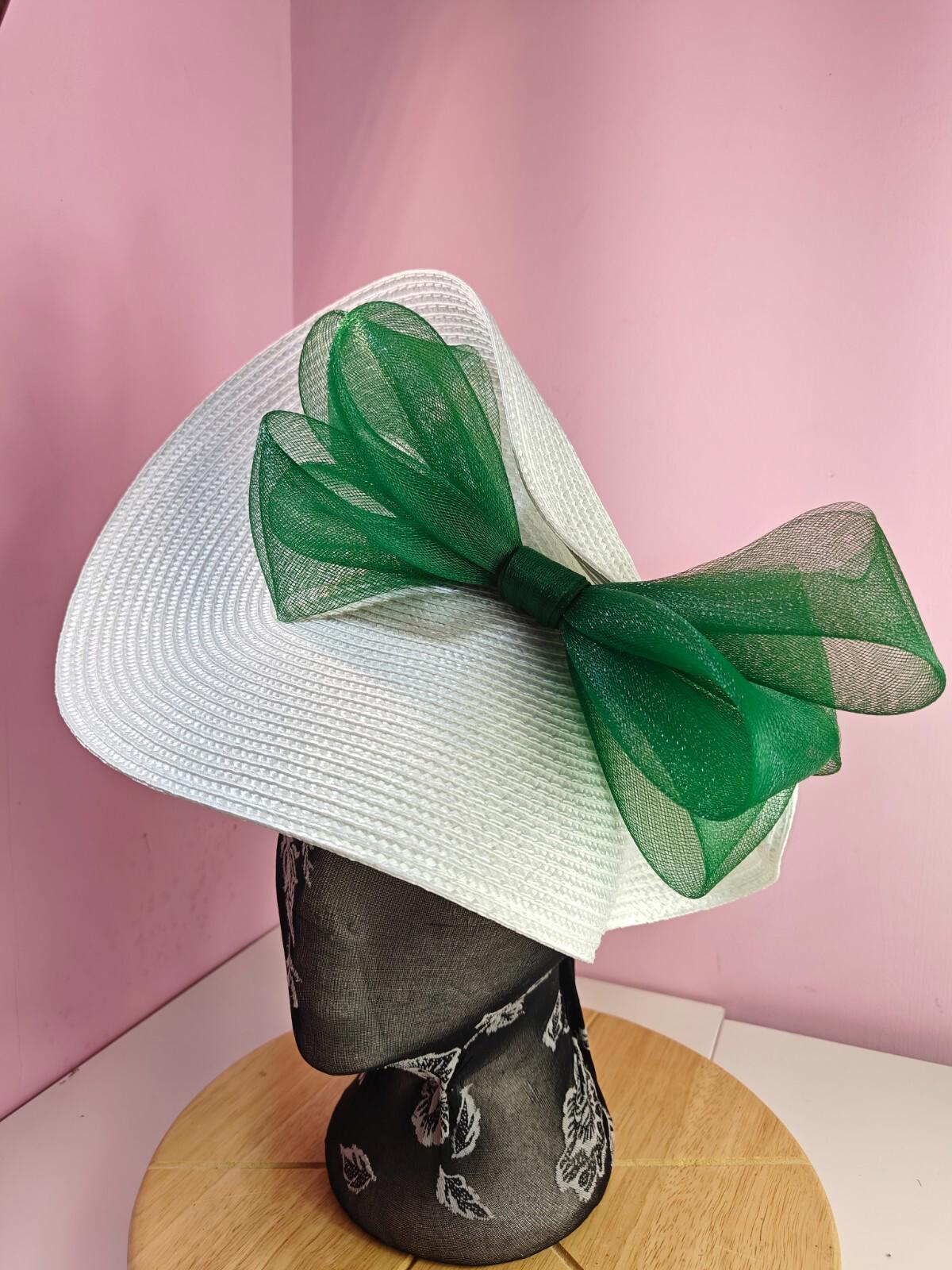 white green large straw fascinator wedding hat Kentucky Derby Royal Ascot