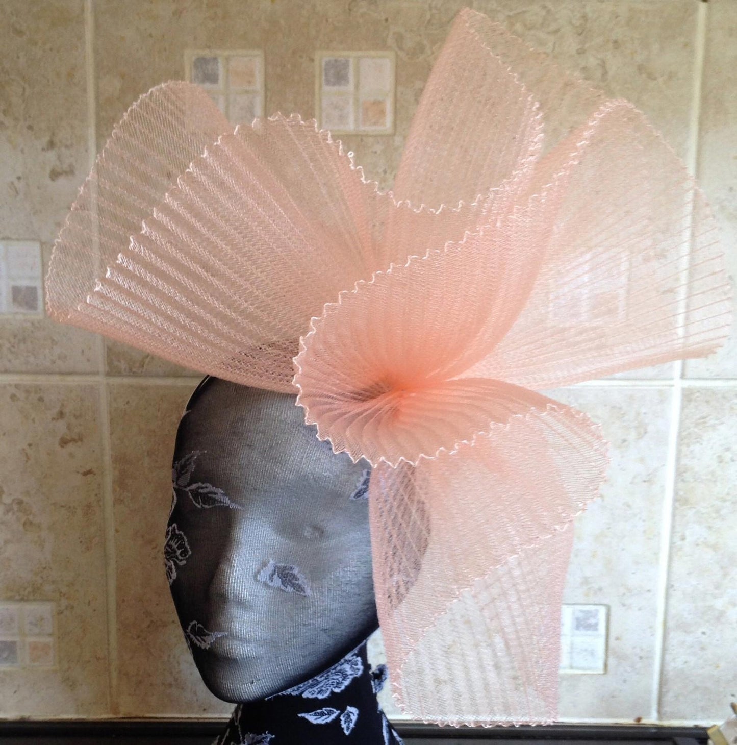 Peach coral nude fascinator millinery burlesque wedding hat ascot race bridal x