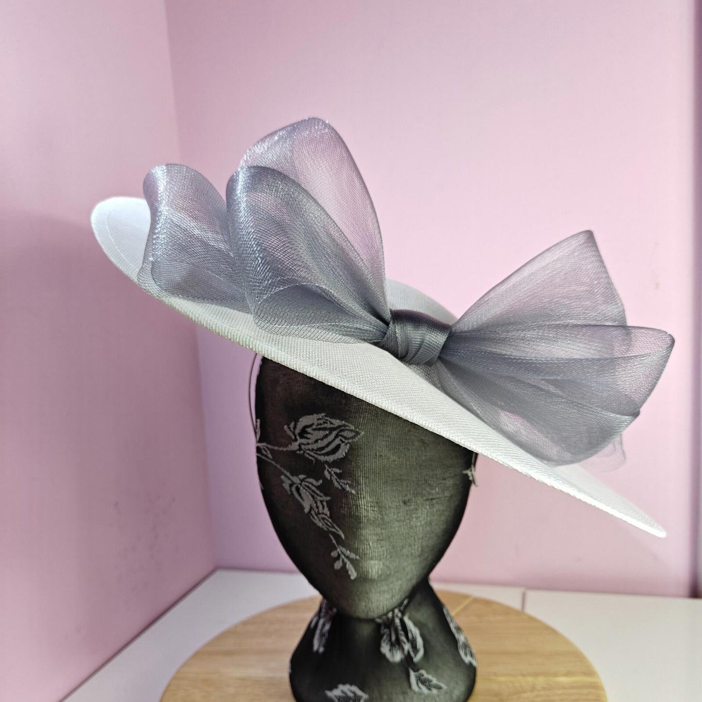 white grey large fascinator wedding hat  Kentucky Derby Royal Ascot bow