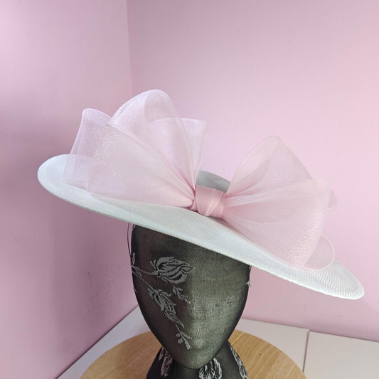 white pink large fascinator wedding hat  Kentucky Derby Royal Ascot bow