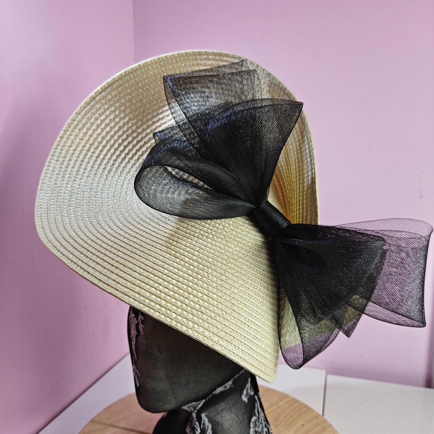 cream black large straw fascinator wedding hat Kentucky Derby Royal Ascot