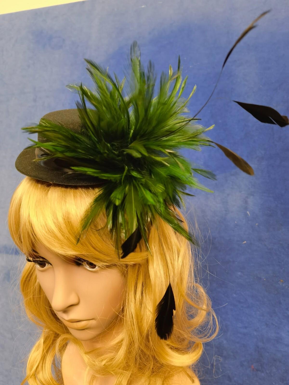 Green black feather mini top hat fascinator millinery burlesque wedding 1
