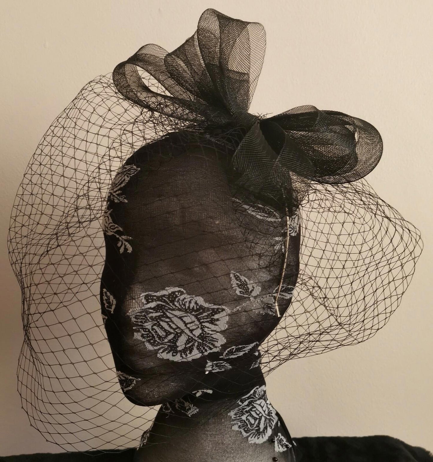 black veil fascinator millinery burlesque wedding hat hair piece race bridal