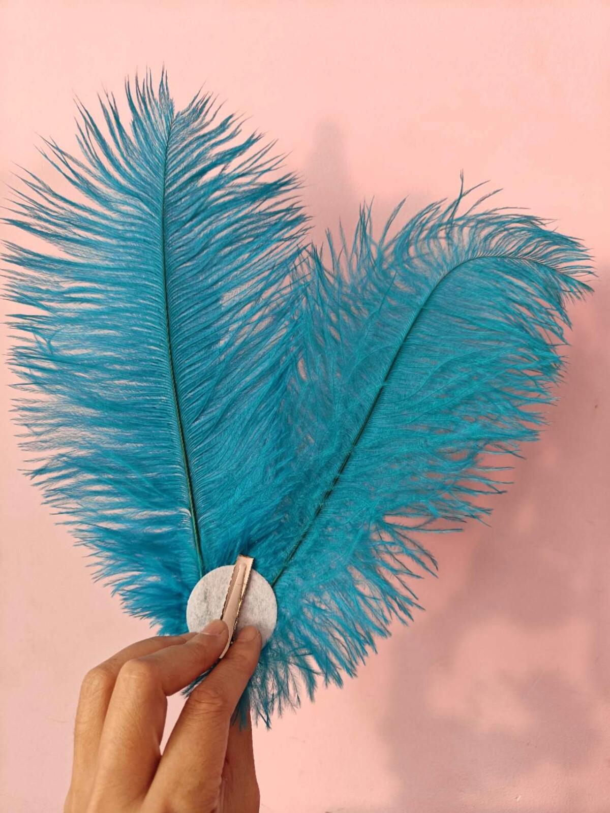 turquoise blue ostrich feather hair clip fascinator fancy dress costume dance
