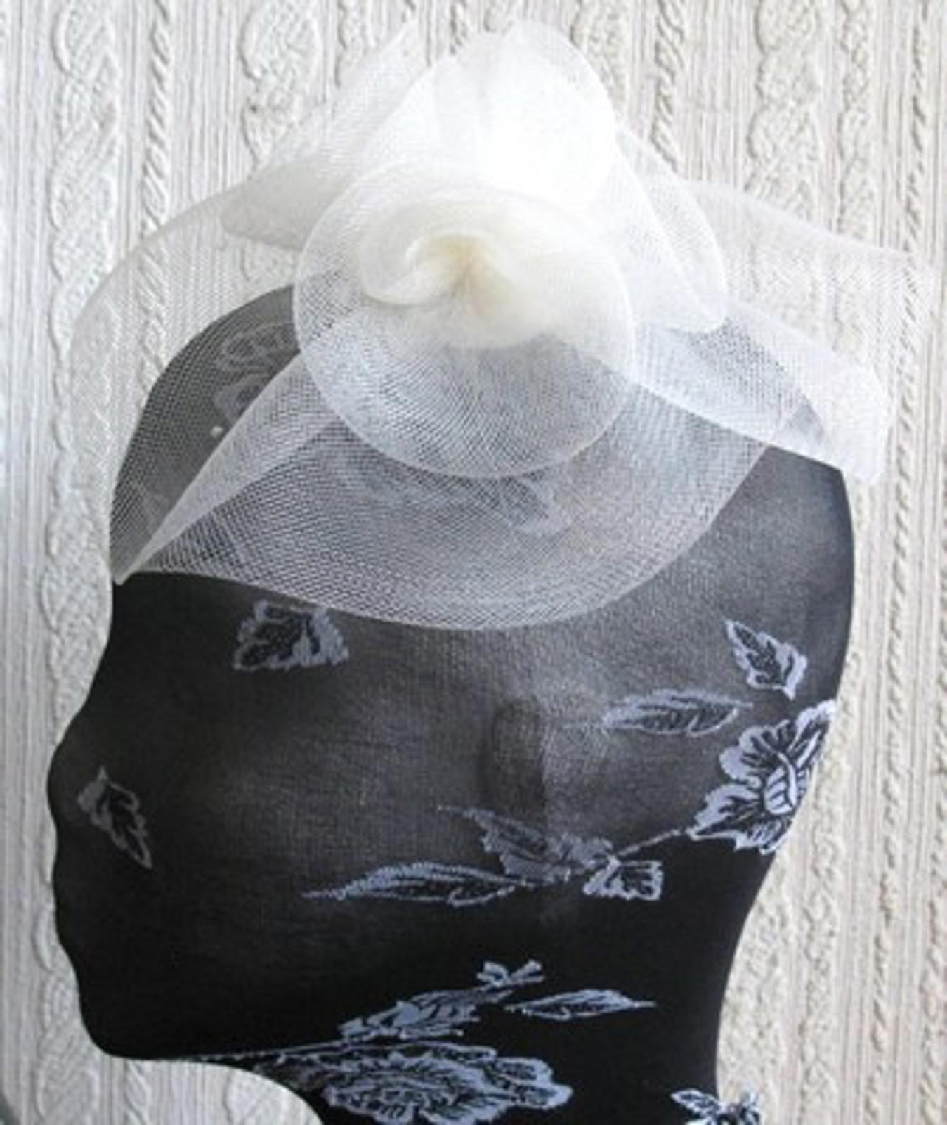 ivory flower fascinator millinery  brooch clip wedding hat bridal ascot race