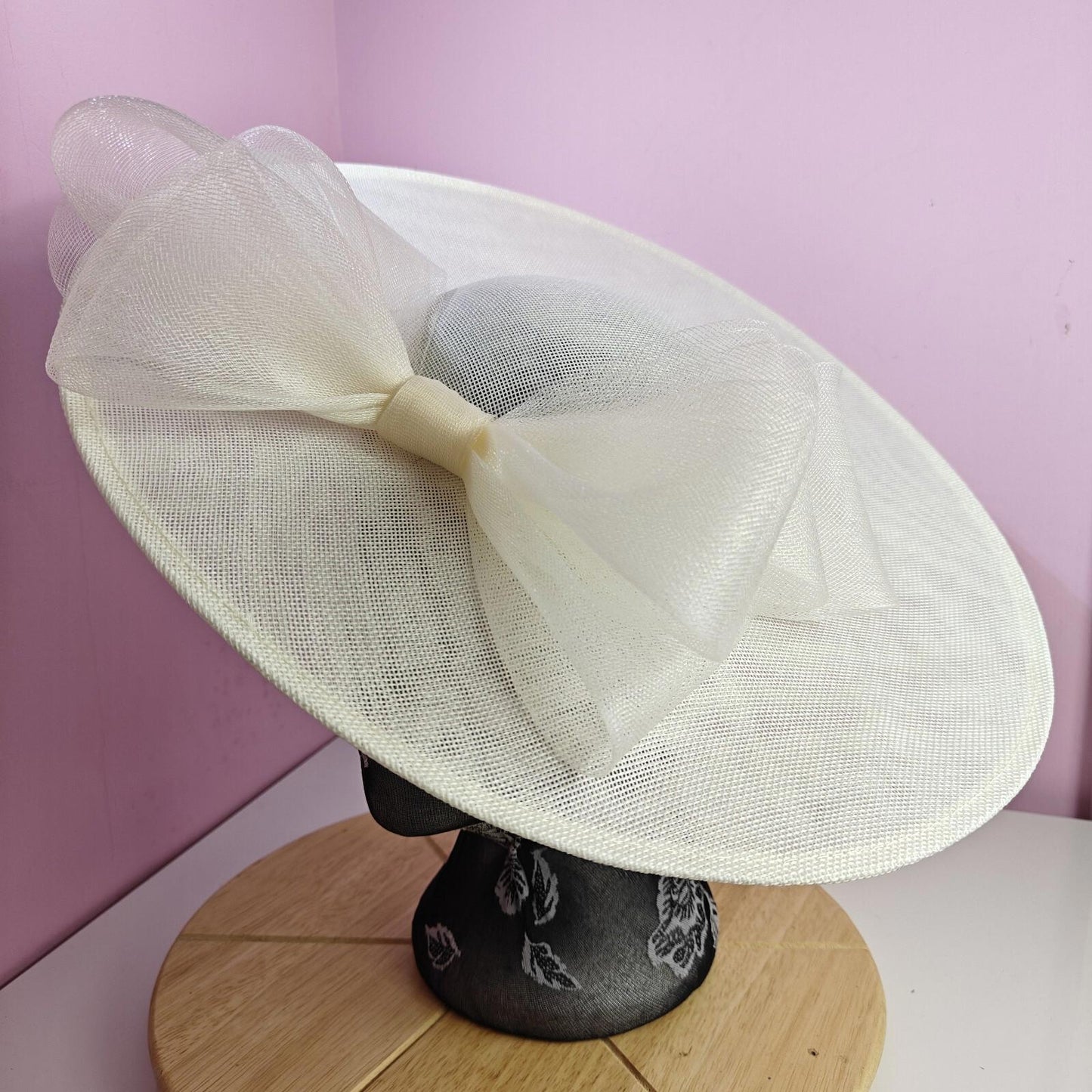 Ivory off white large fascinator wedding hat  Kentucky Derby Royal Ascot bow