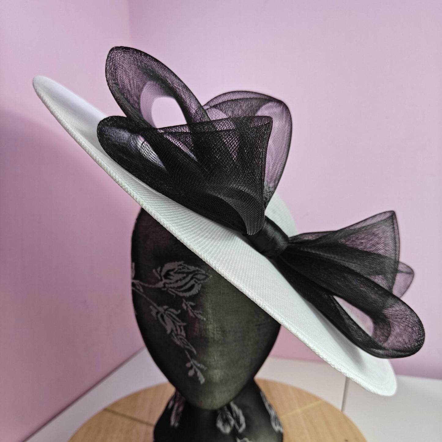 white black large fascinator wedding hat  Kentucky Derby Royal Ascot bow