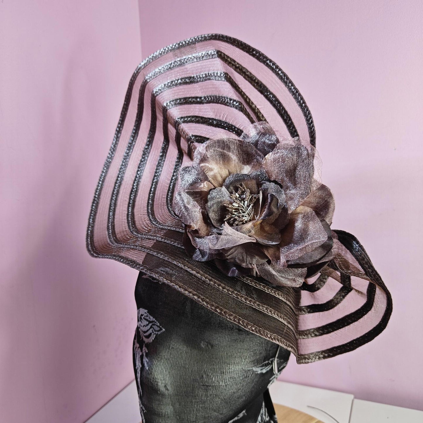 dark brown flower fascinator wedding hat Kentucky Derby Royal Ascot