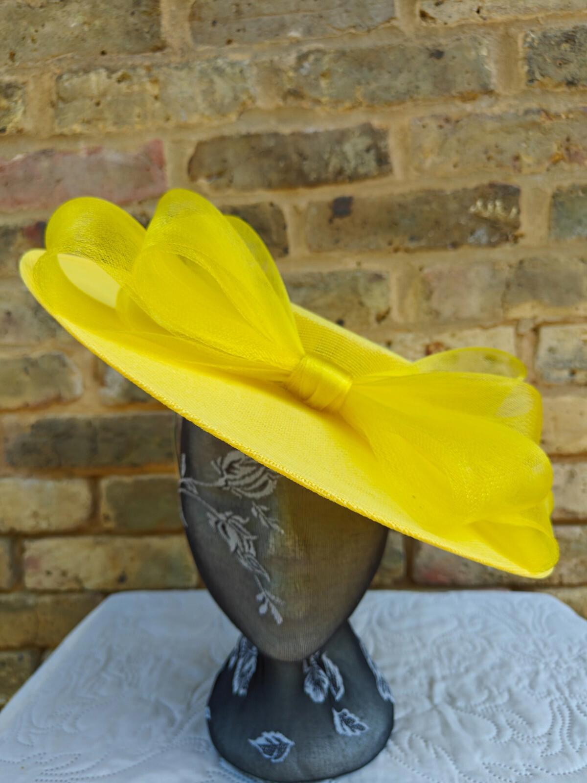 yellow large fascinator wedding hat  Kentucky Derby Royal Ascot bow