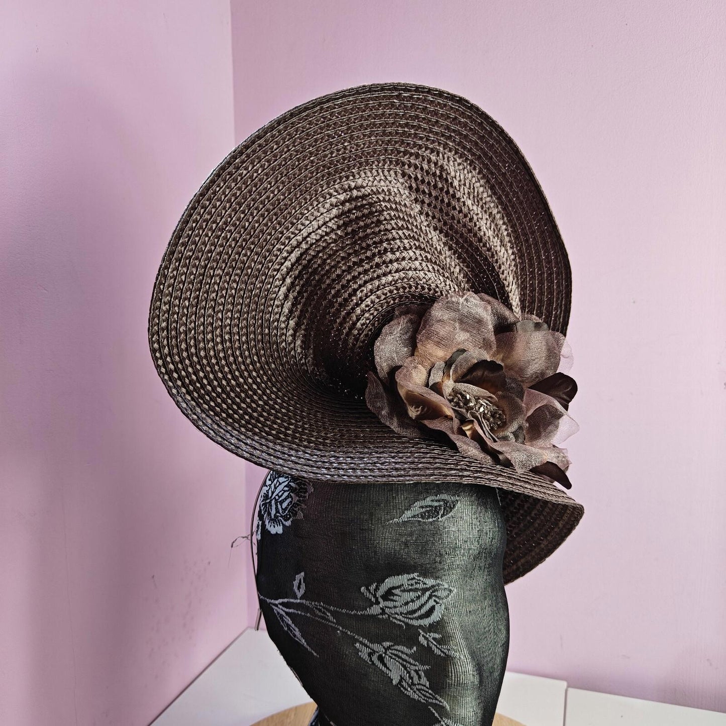 dark brown large straw flower fascinator wedding hat Kentucky Derby Royal Ascot