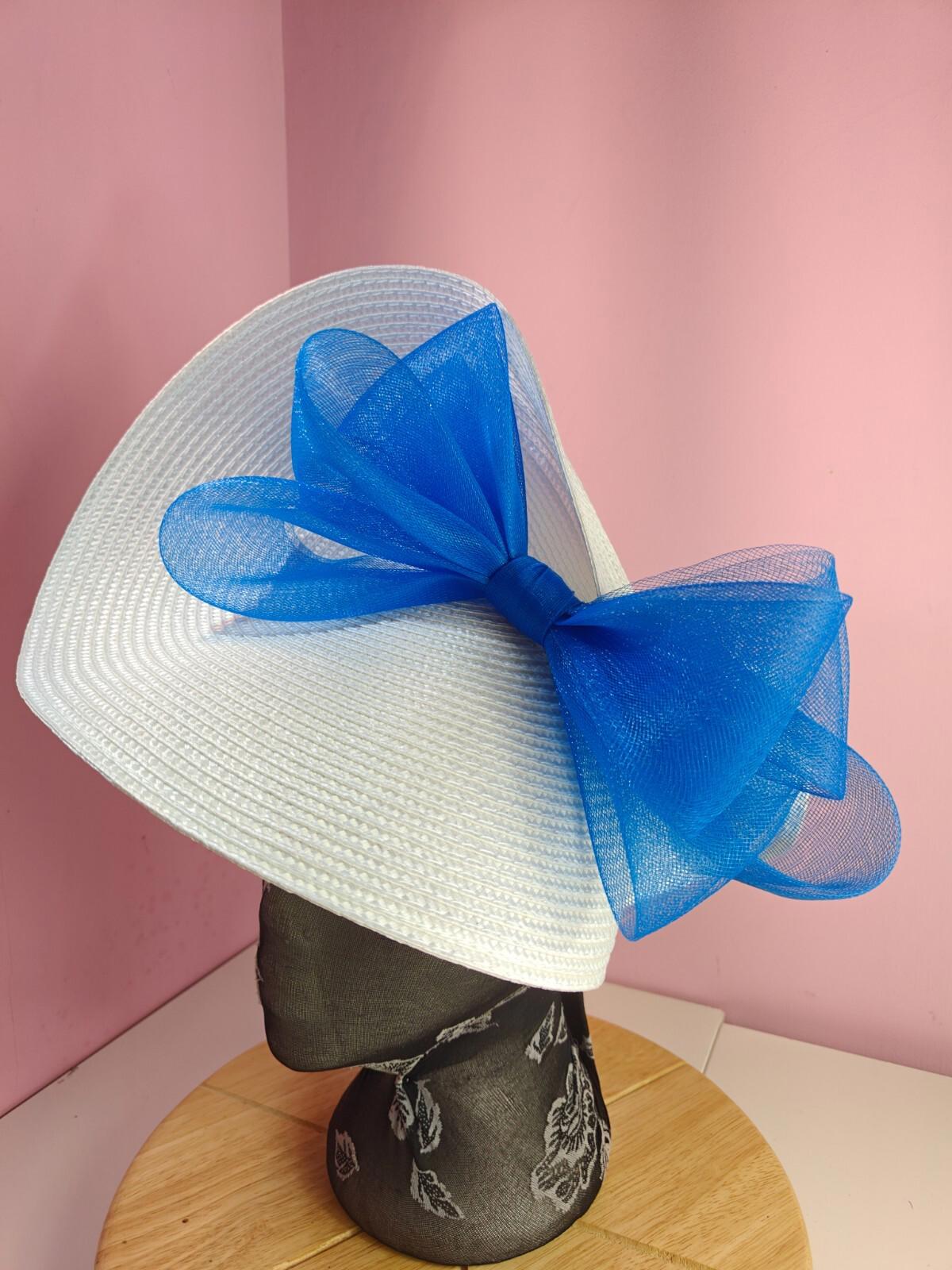 white blue large straw fascinator wedding hat Kentucky Derby Royal Ascot