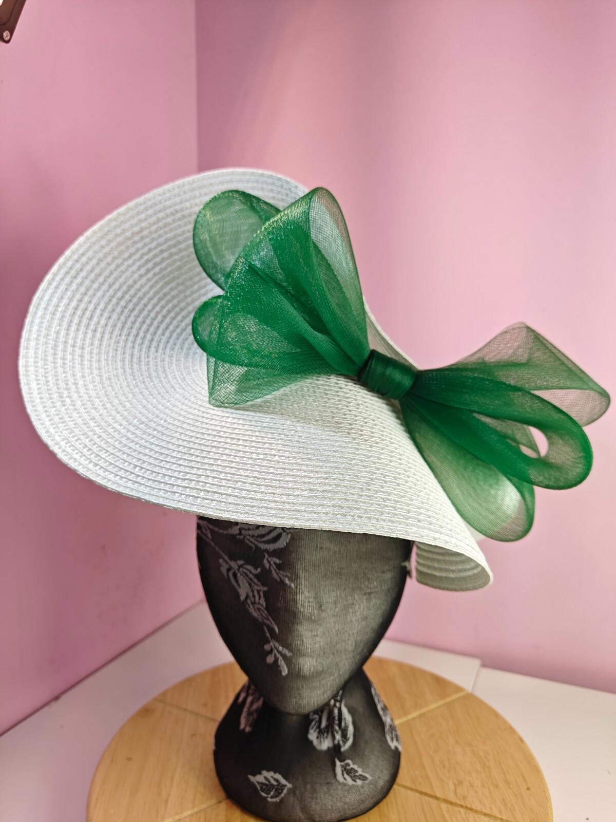 white green large straw fascinator wedding hat Kentucky Derby Royal Ascot