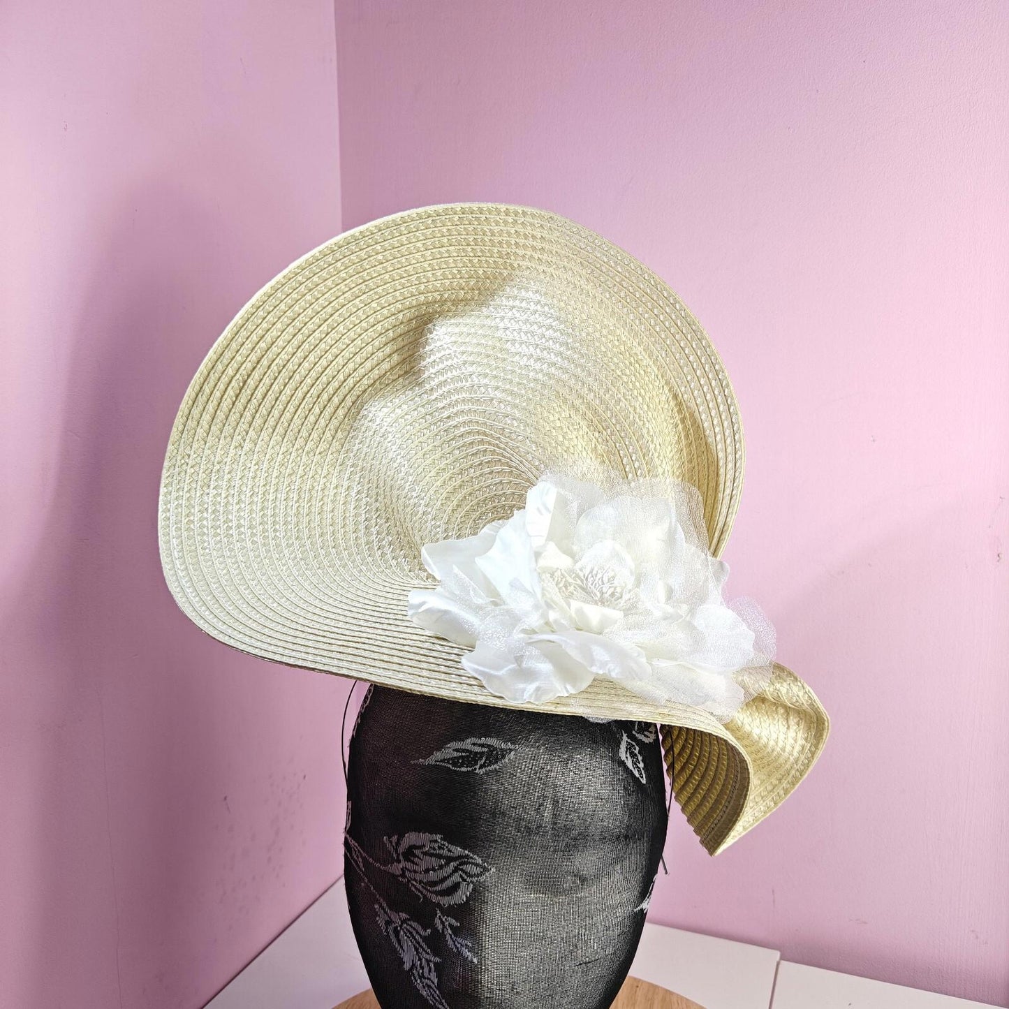 cream large straw flower fascinator wedding hat Kentucky Derby Royal Ascot