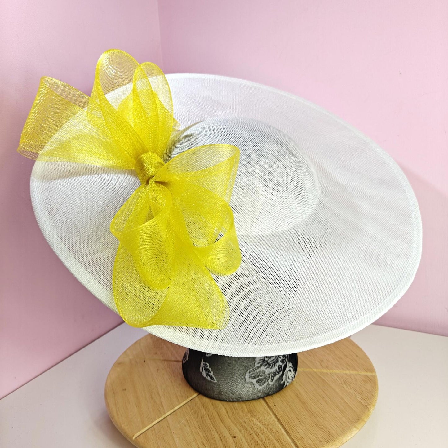 white yellow large fascinator wedding hat  Kentucky Derby Royal Ascot bow