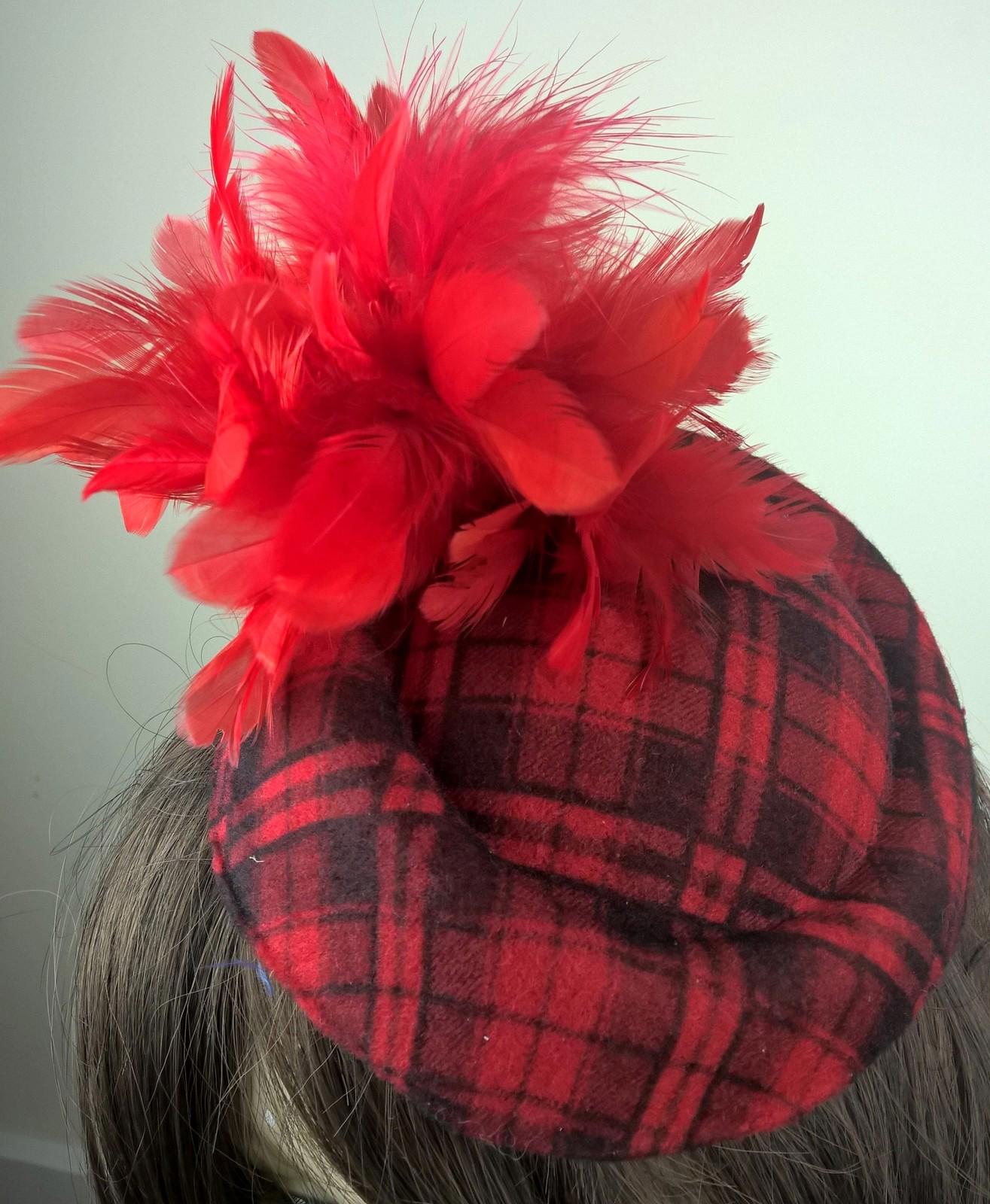 red felt pillbox hat feather flower fascinator wedding bridal race vintage x