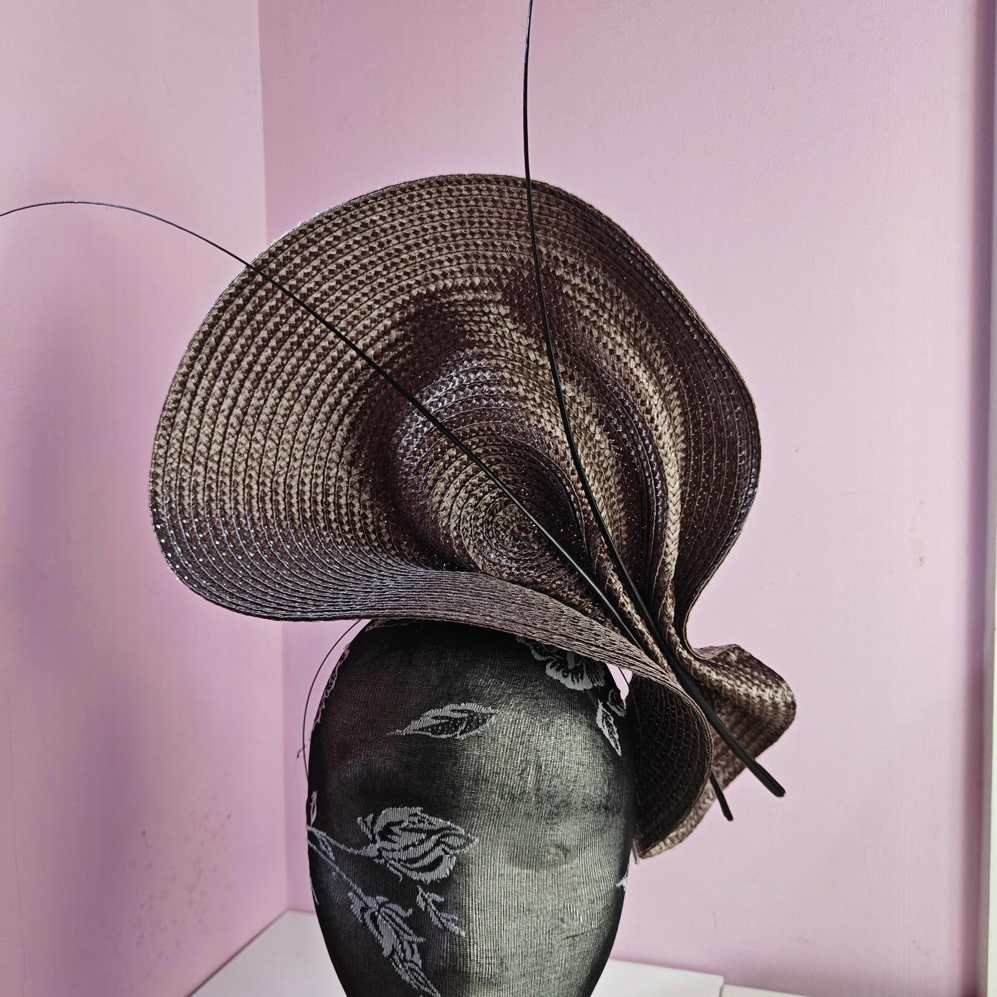dark brown black large straw fascinator wedding hat Kentucky Derby Royal Ascot