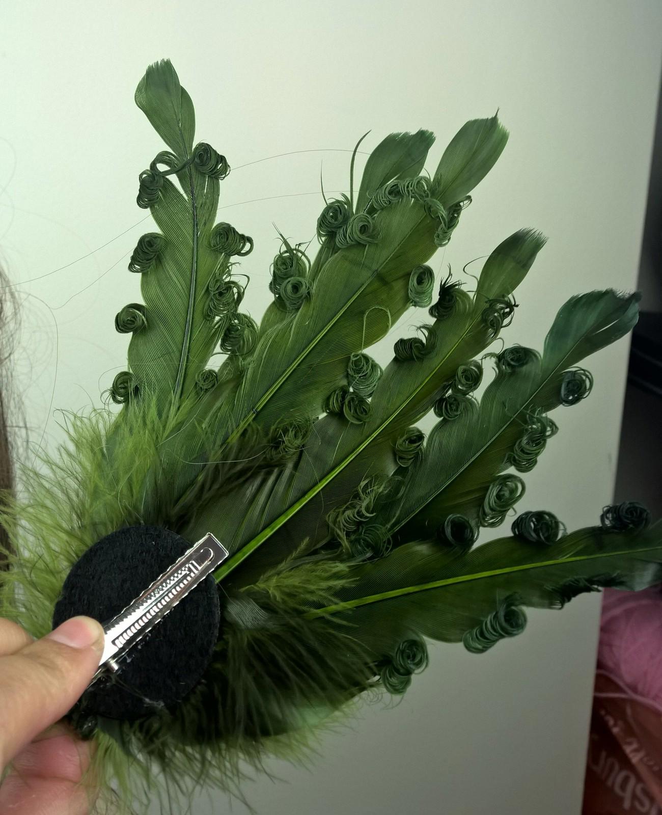green feather fascinator millinery hair clip wedding piece ascot race dance x