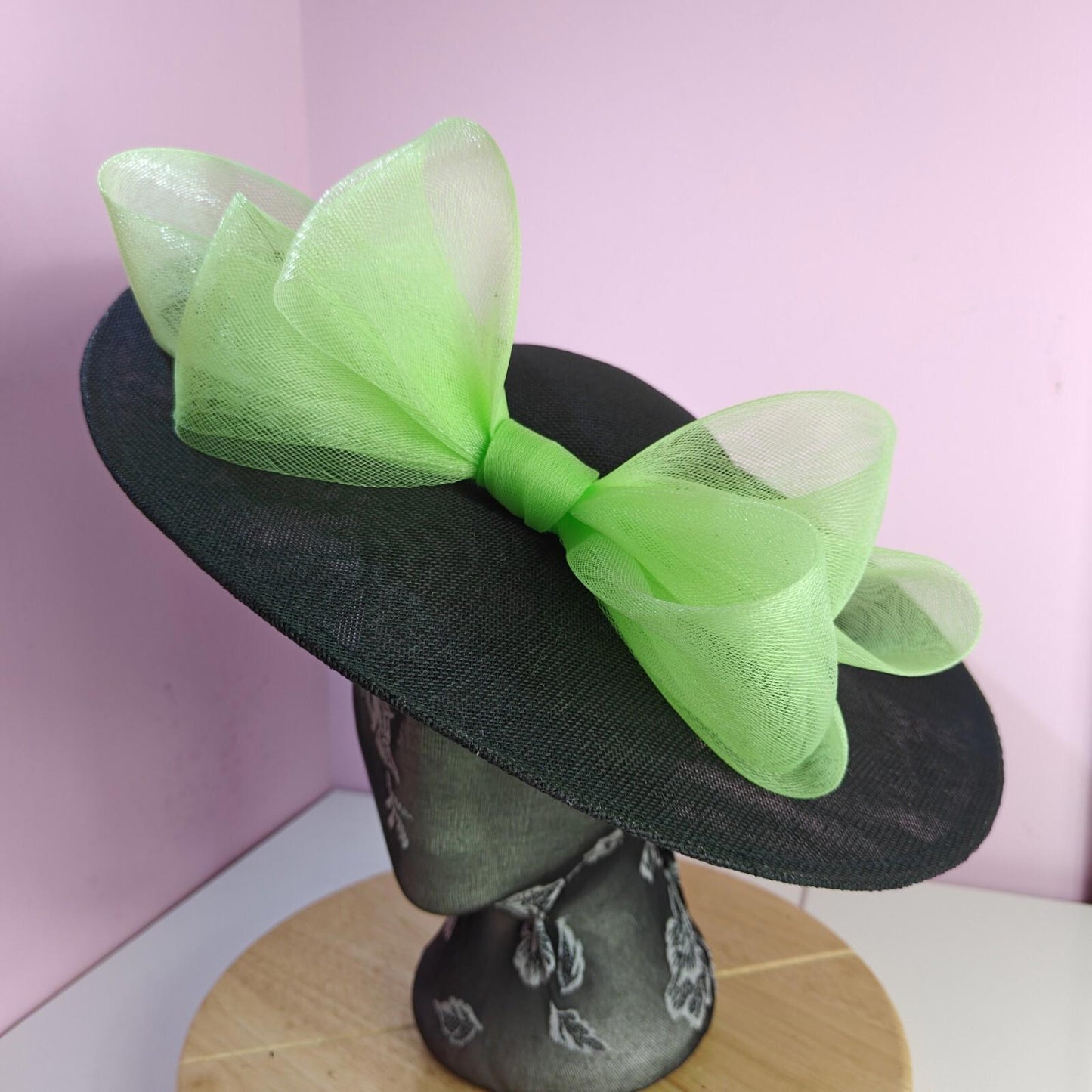 black green large fascinator wedding hat  Kentucky Derby Royal Ascot bow
