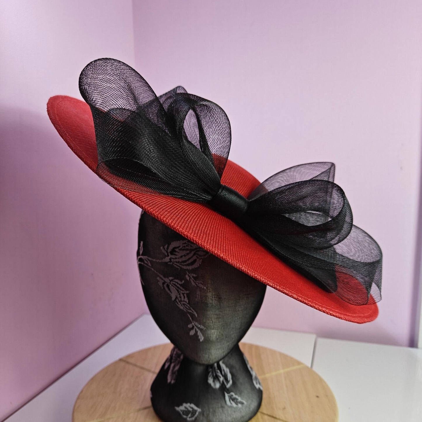 red black large fascinator wedding hat  Kentucky Derby Royal Ascot bow
