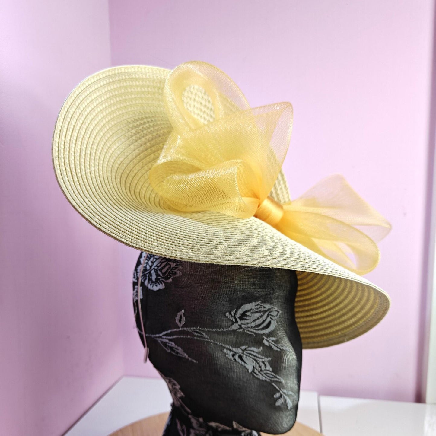 cream gold large straw fascinator wedding hat Kentucky Derby Royal Ascot