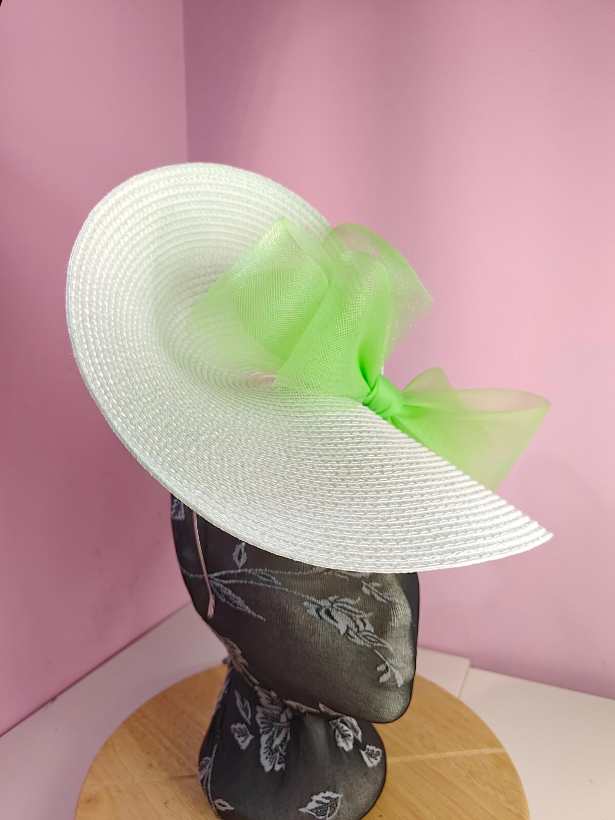 white apple green large straw fascinator wedding hat Kentucky Derby Royal Ascot