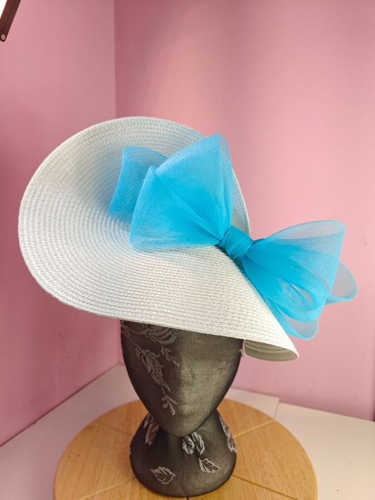 white turquoise large straw fascinator wedding hat Kentucky Derby Royal Ascot