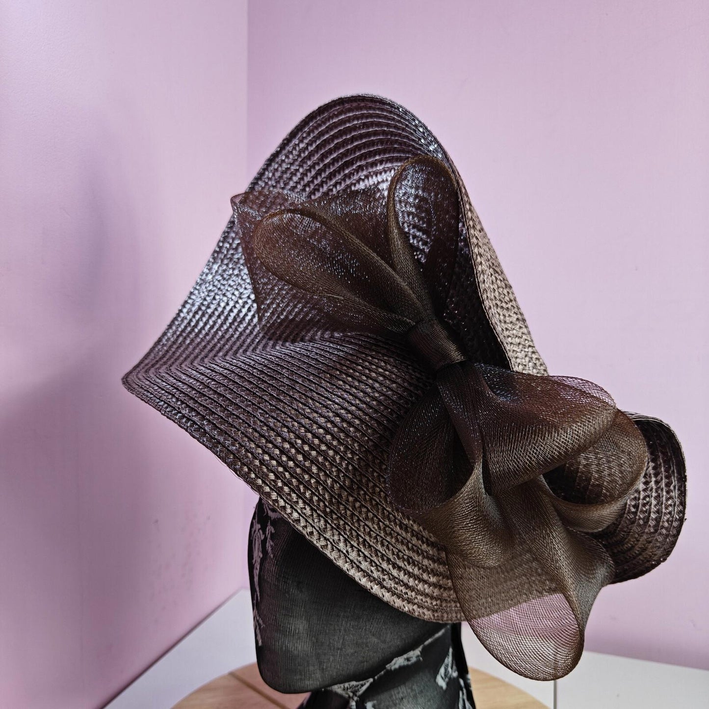 dark brown large straw bow fascinator wedding hat Kentucky Derby Royal Ascot