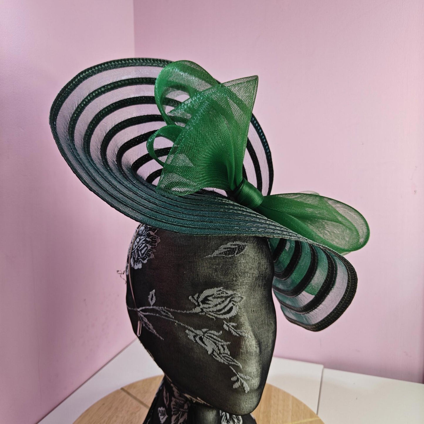 green bow fascinator millinery wedding hat Kentucky Derby Royal Ascot