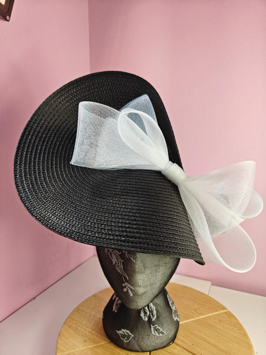 black white large straw fascinator wedding hat Kentucky Derby Royal Ascot