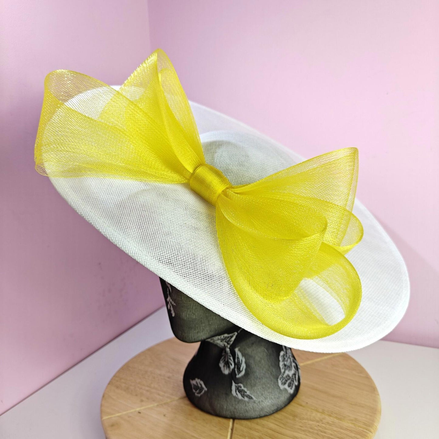 white yellow large fascinator wedding hat  Kentucky Derby Royal Ascot bow
