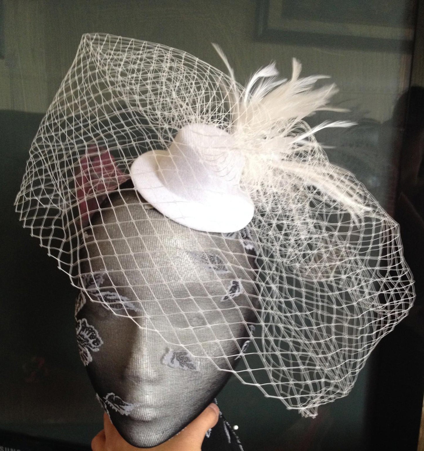 white veiling feather mini top hat fascinator millinery wedding party race ascot
