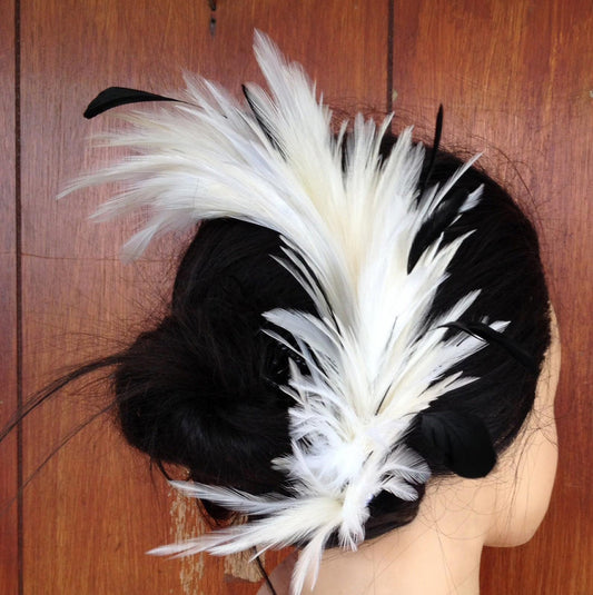 Ivory feather comb fascinator millinery wedding bridal race ascot hair piece hat
