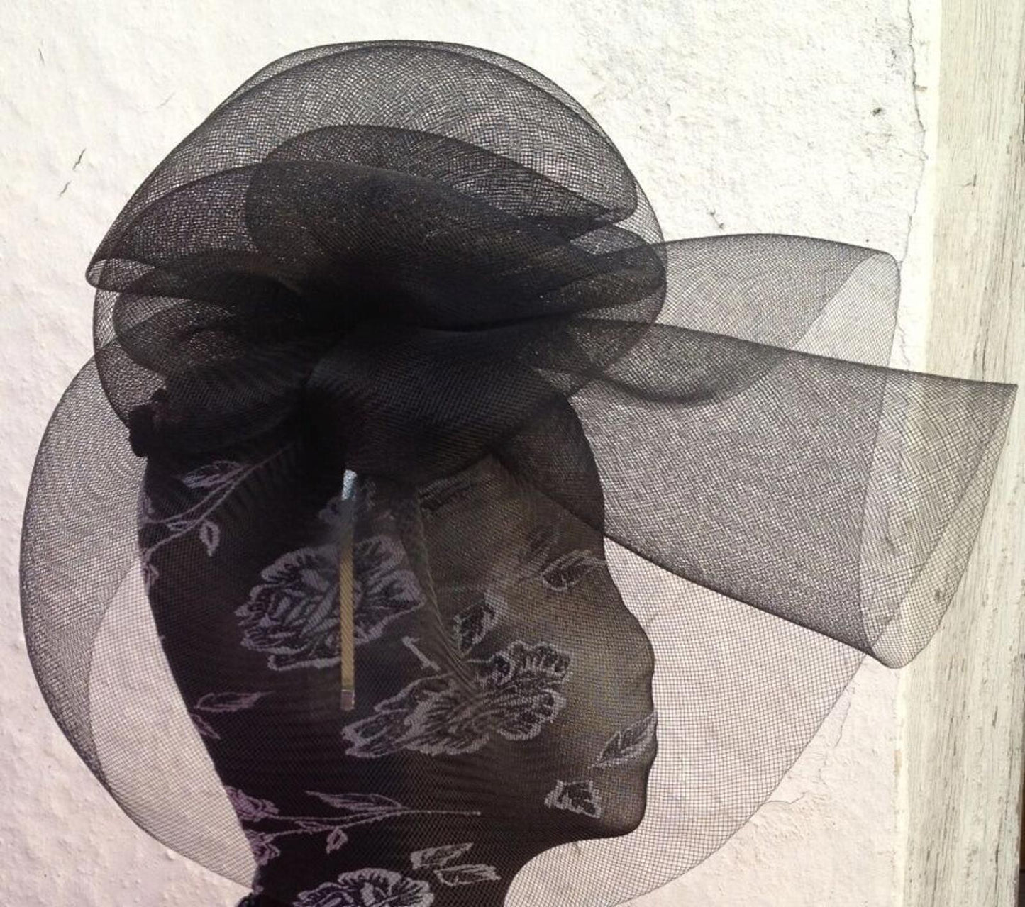 black fascinator millinery burlesque wedding hat hair piece ascot race bridal