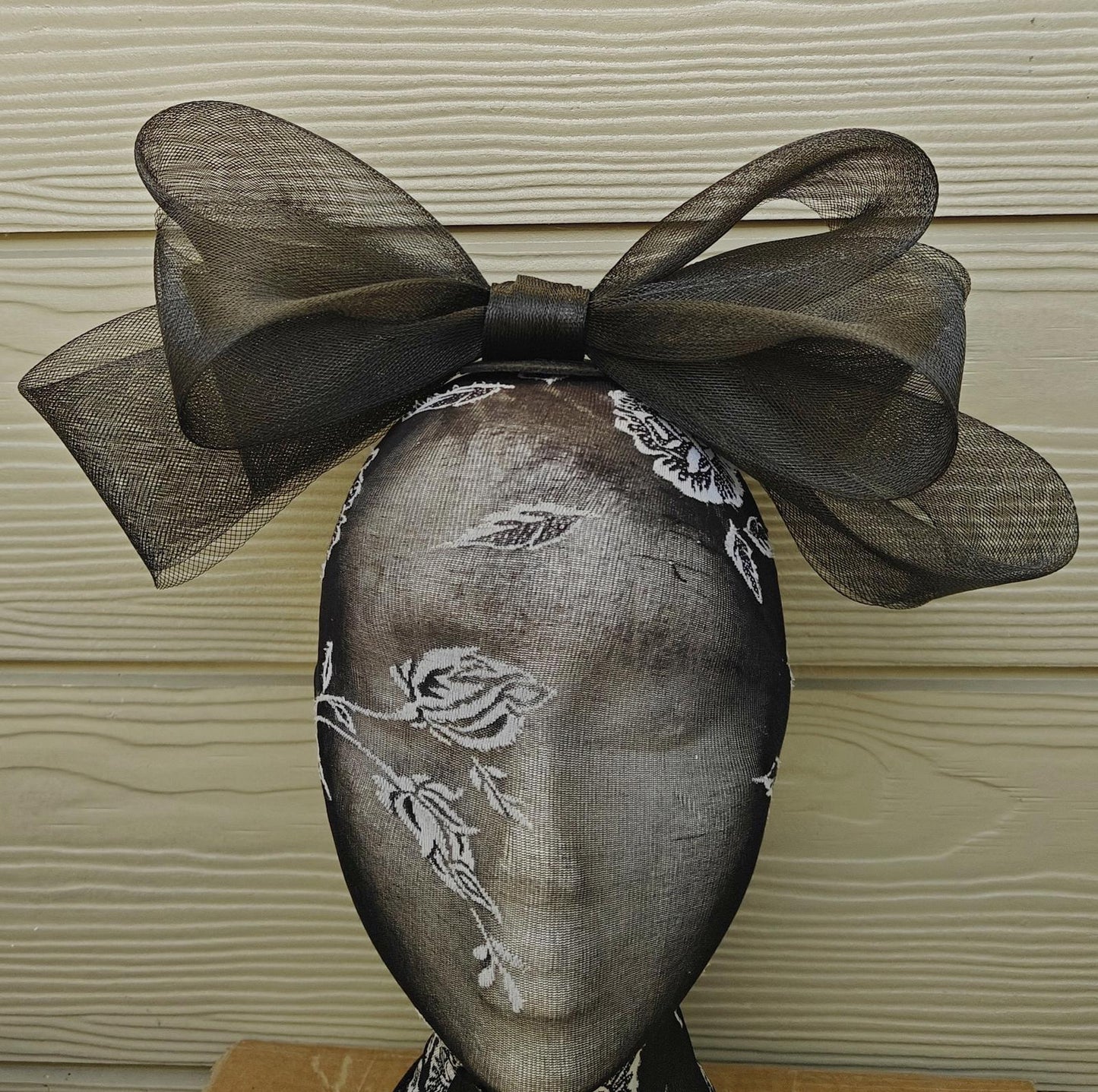 black bow hair clip brooch fascinator millinery wedding hat race party