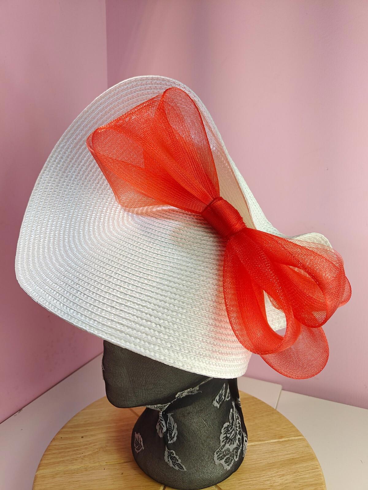 white red large straw fascinator wedding hat Kentucky Derby Royal Ascot