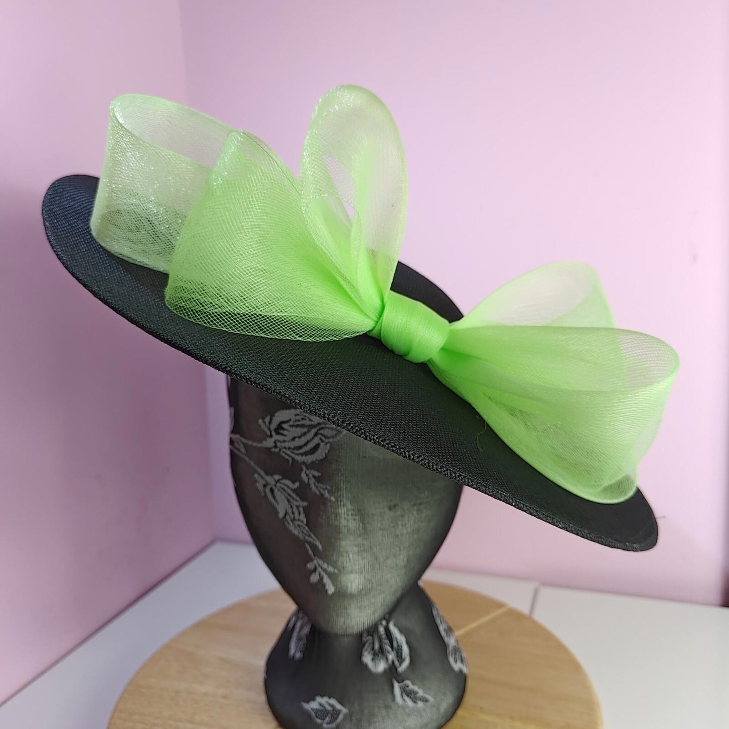 black green large fascinator wedding hat  Kentucky Derby Royal Ascot bow