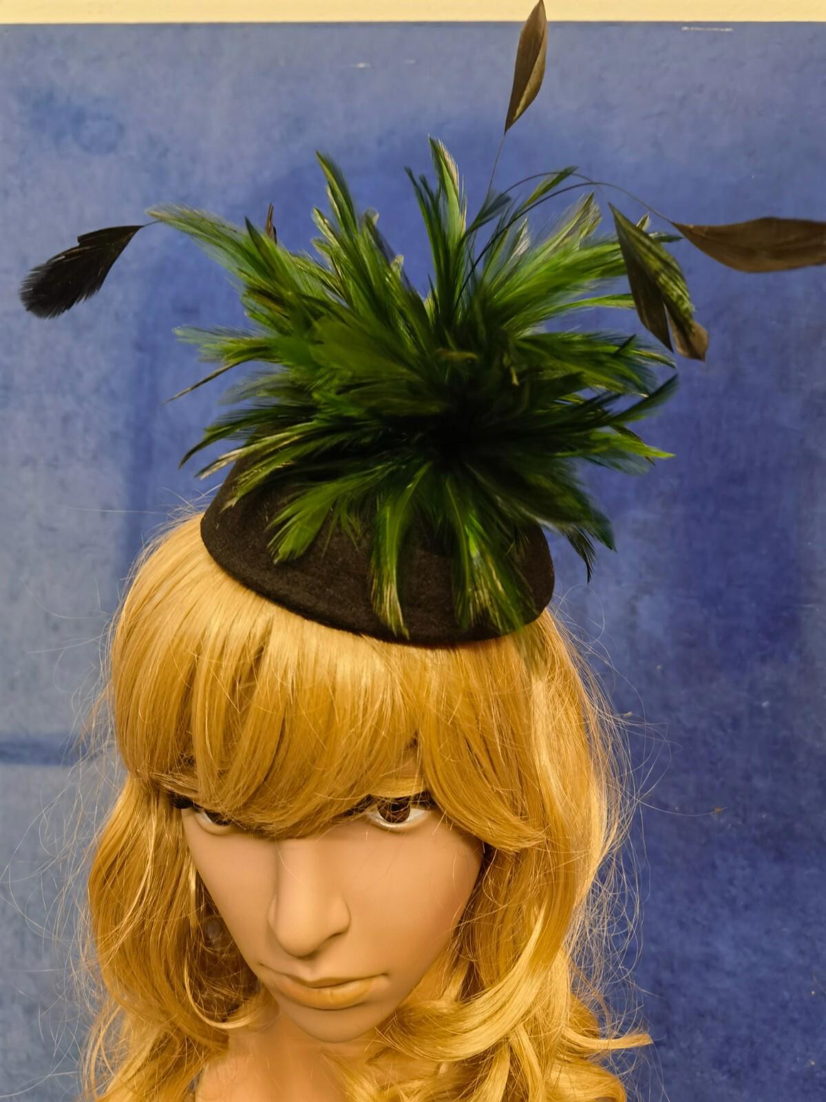 Green black feather flower felt mini pill box hat veiling veil fascinator