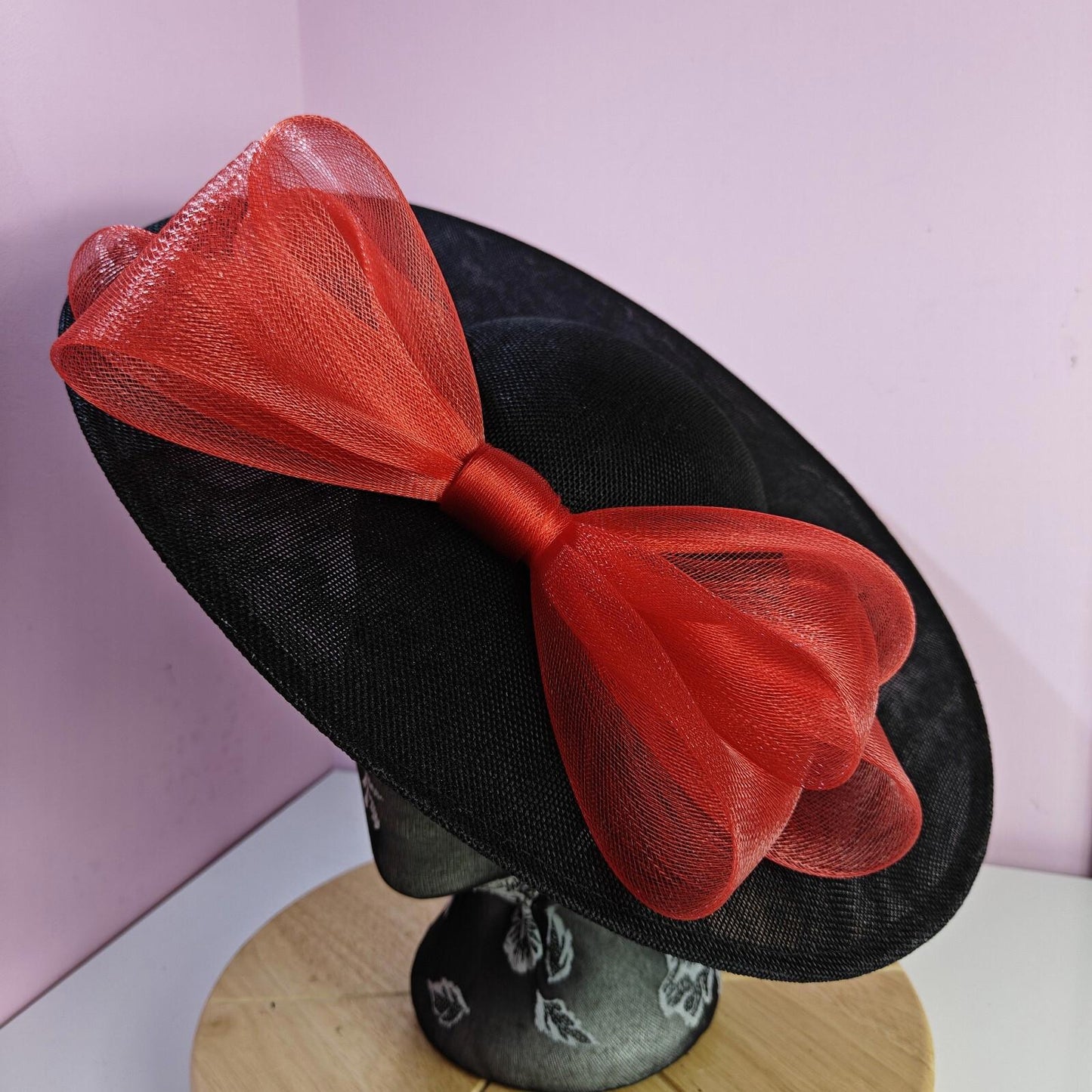black red large fascinator wedding hat  Kentucky Derby Royal Ascot bow