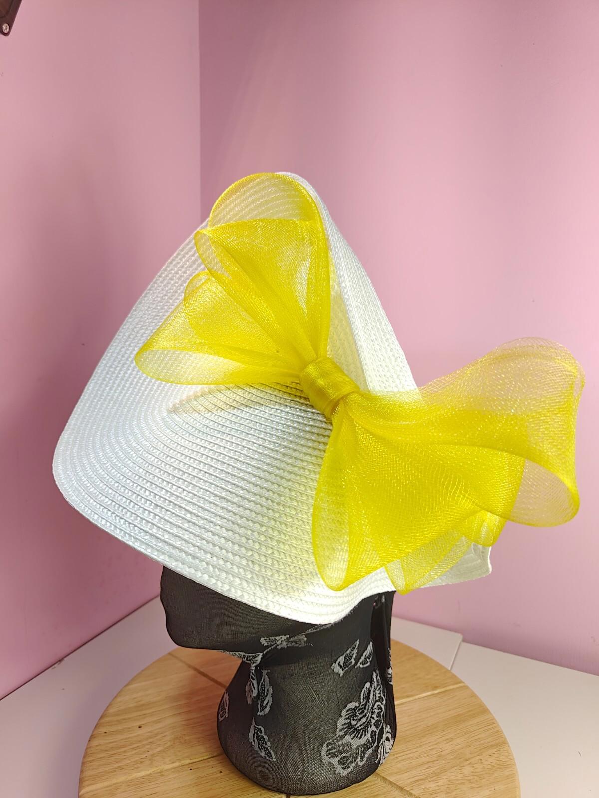 white yellow large straw fascinator wedding hat Kentucky Derby Royal Ascot