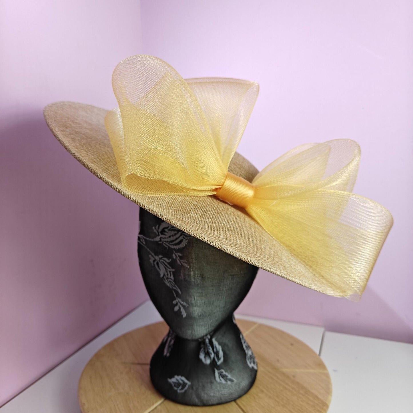 champagne gold large fascinator wedding hat  Kentucky Derby Royal Ascot bow