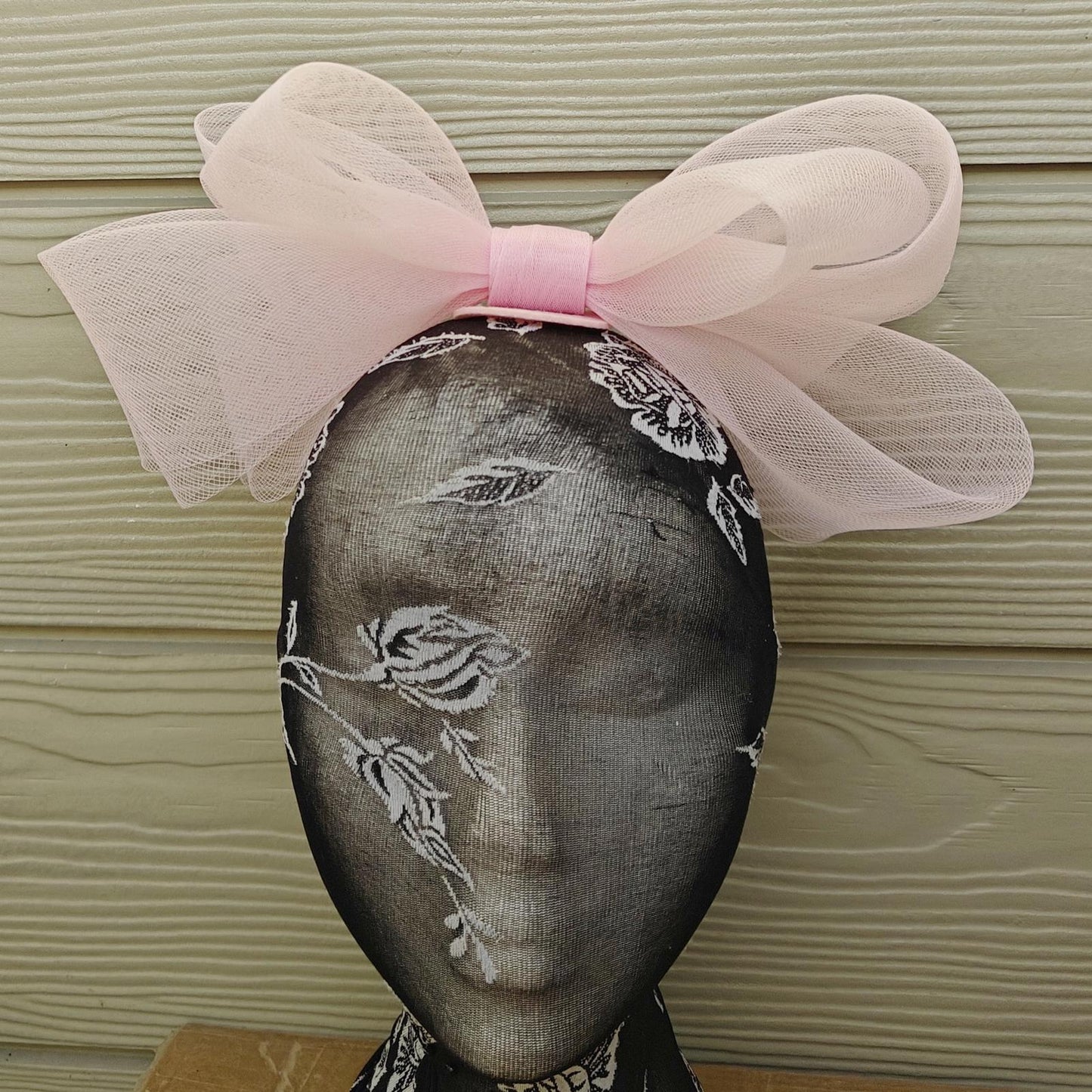 baby pink bow hair clip brooch fascinator millinery wedding hat race party