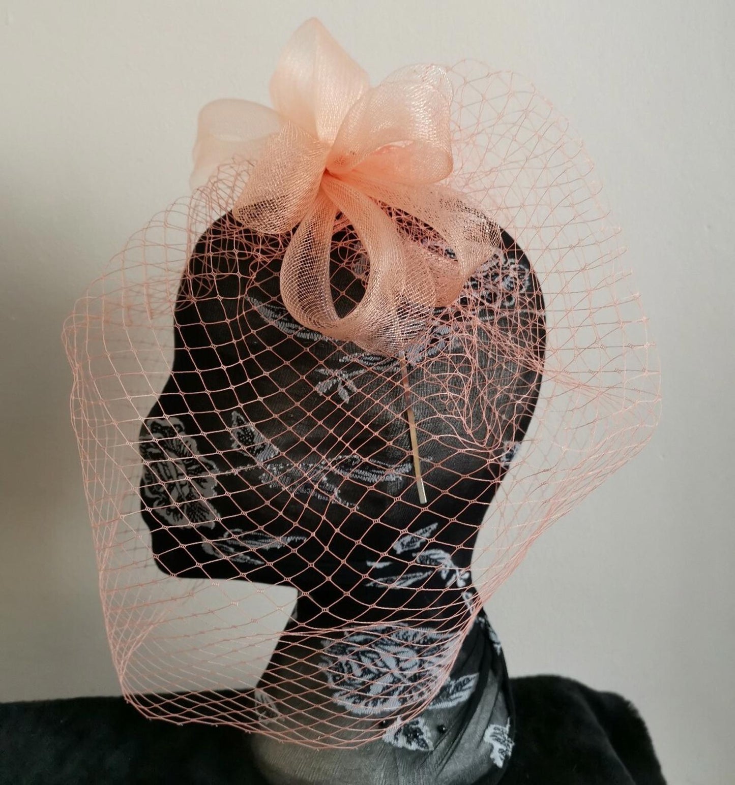 Peach nude coral salmon fascinator millinery burlesque wedding hat veil veiling