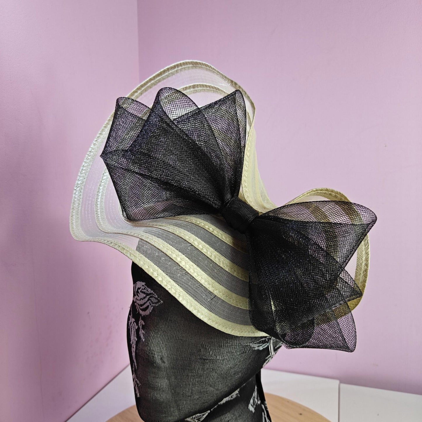 ivory cream black bow fascinator wedding hat Kentucky Derby Royal Ascot